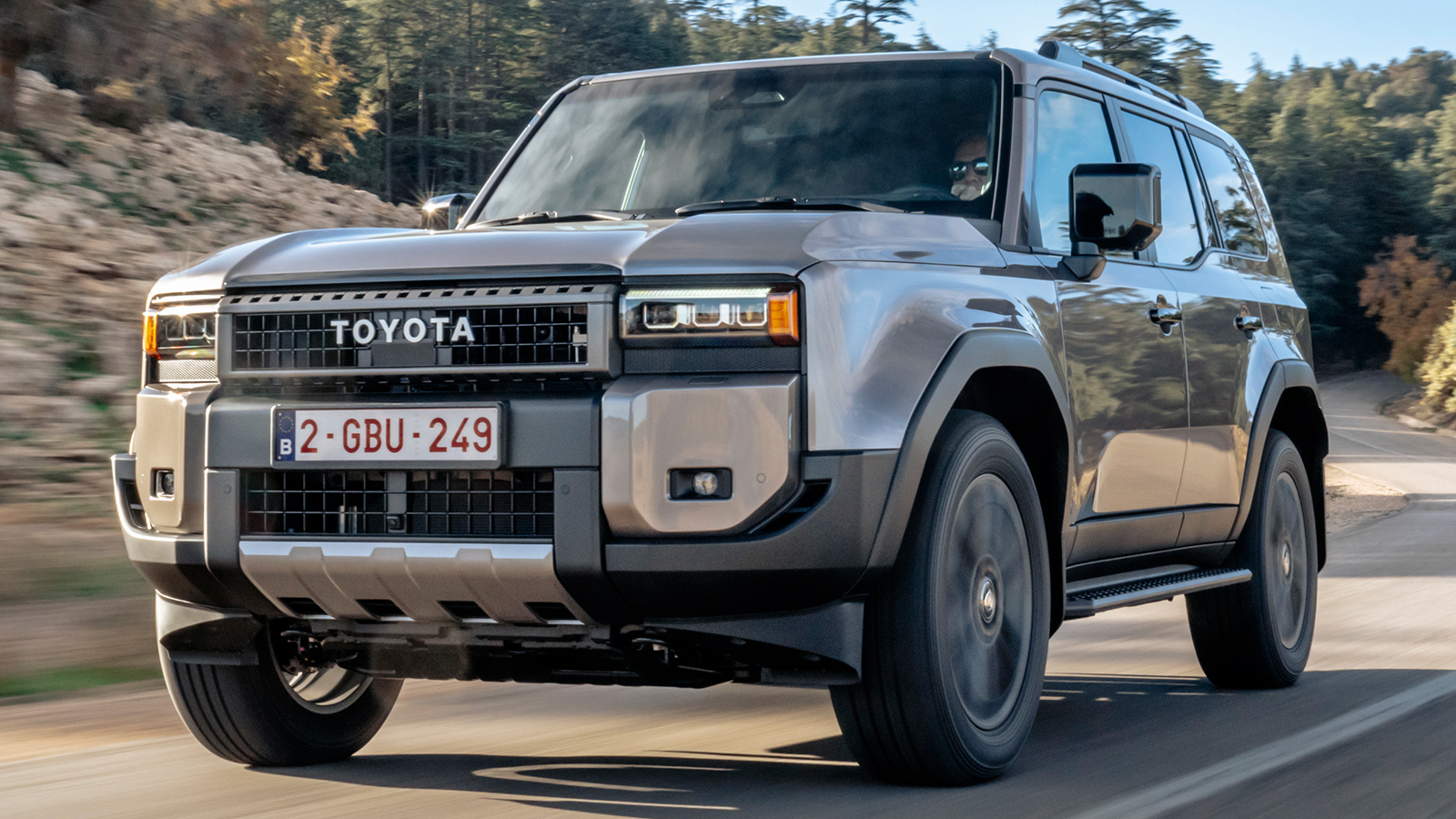 Στην Ευρώπη και ως ήπια υβριδικό το Toyota Land Cruiser